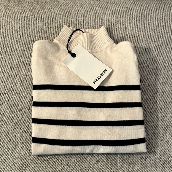Striped Turtleneck - Picture 2 of 2